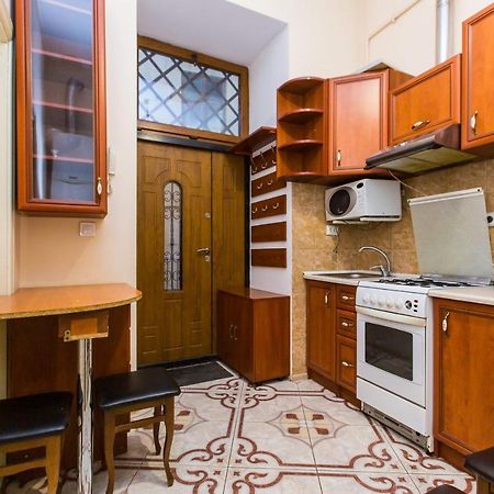 Квартира Подобово У Центрі Львова Вулиця Замарстинівська 5 المظهر الخارجي الصورة